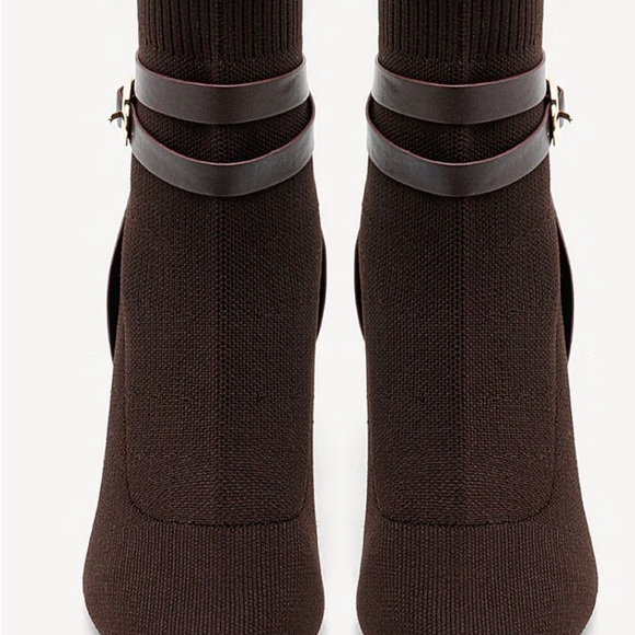 Cozy Island Strap Pointed Chunky Heeled Ankle Boots - Picture 4 of 8